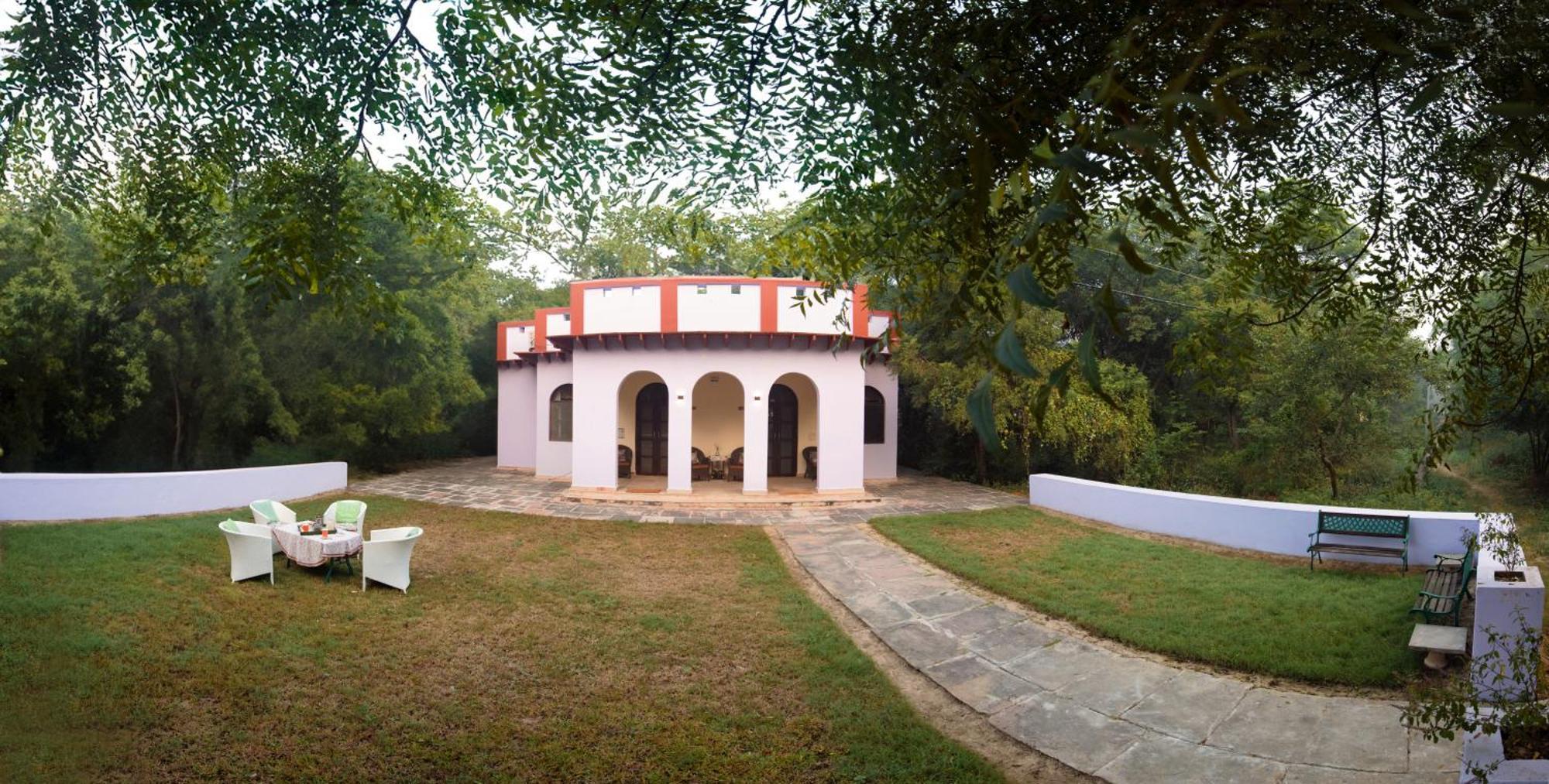 Mela Kothi - The Chambal Safari Lodge Bāh Kültér fotó